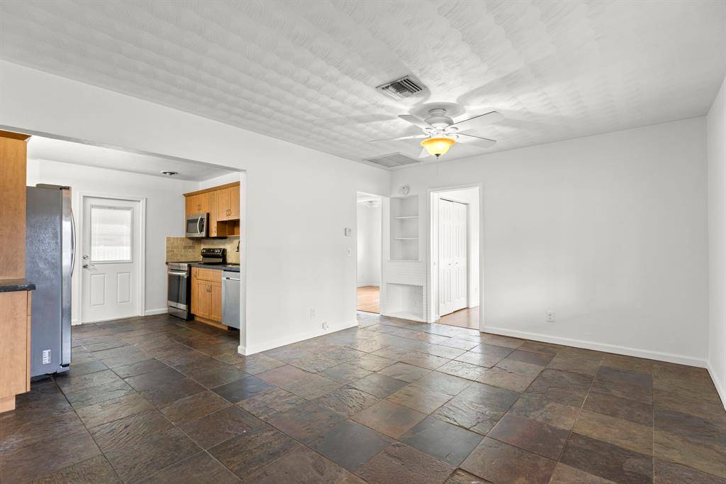 Oakland Park, FL 33334,411 NE 45TH ST