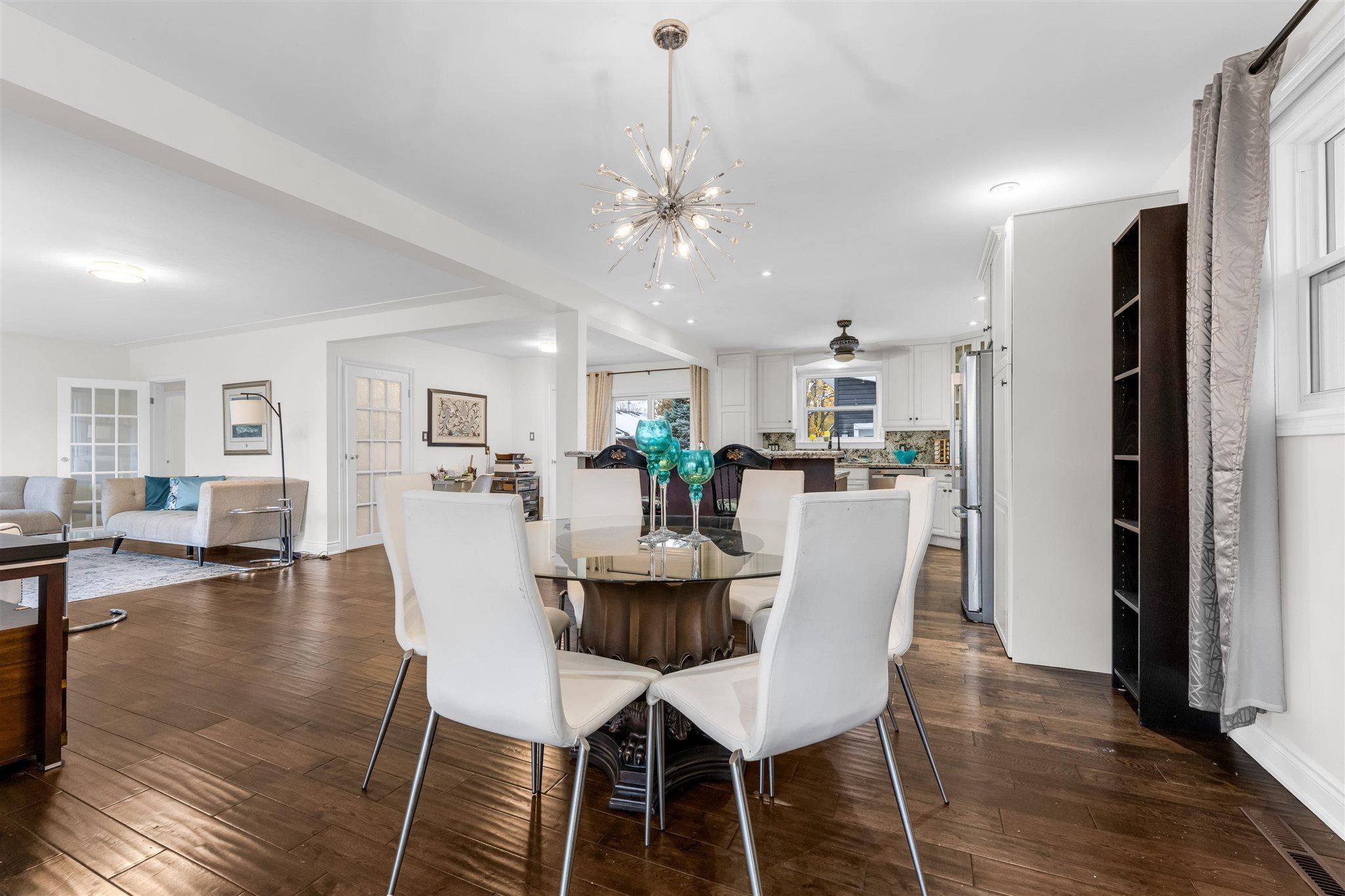 Grimsby, ON L3M 2K9,21 Lakeside DR