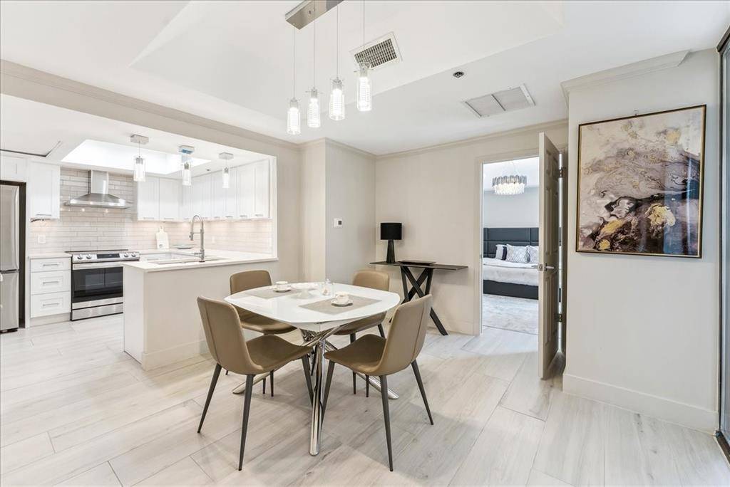 Dallas, TX 75225,5909 Luther Lane #1002