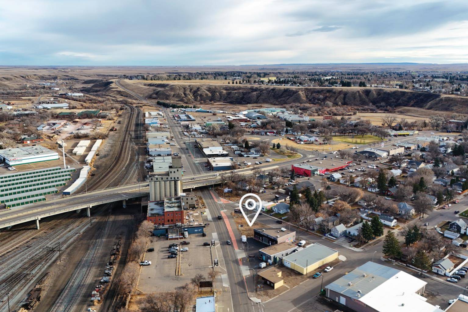 Medicine Hat, AB T1A 2W1,698 South Railway ST SE