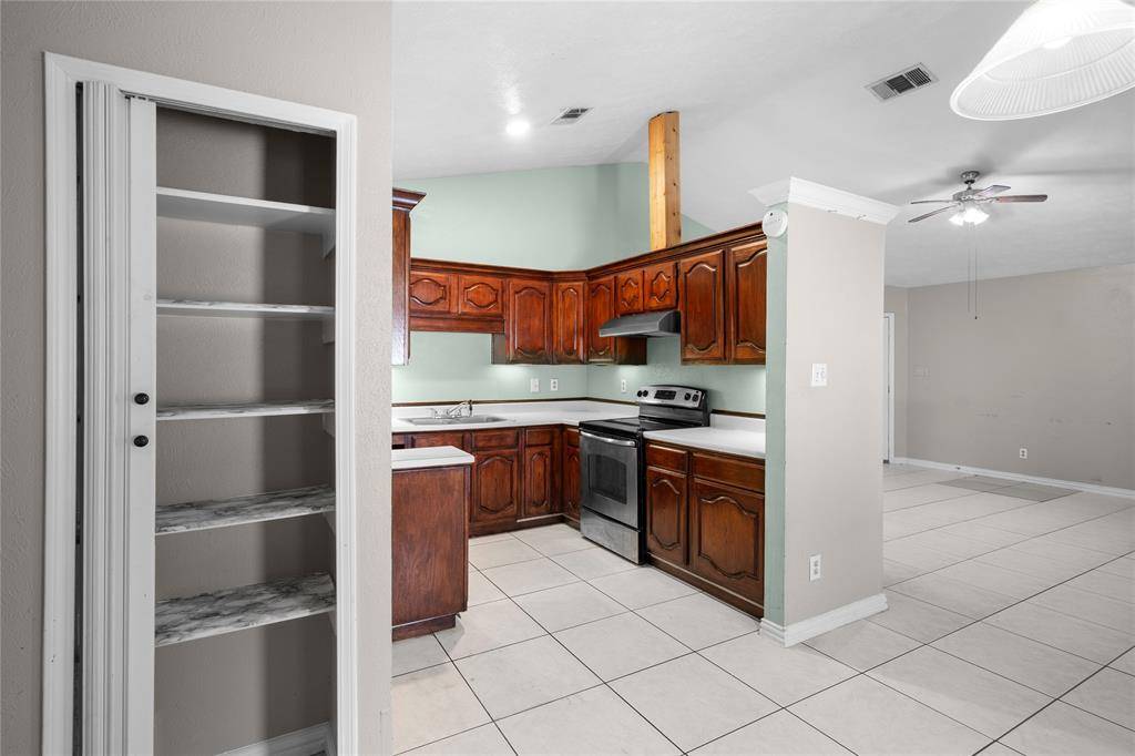 Dallas, TX 75227,9319 Rutherglen Drive