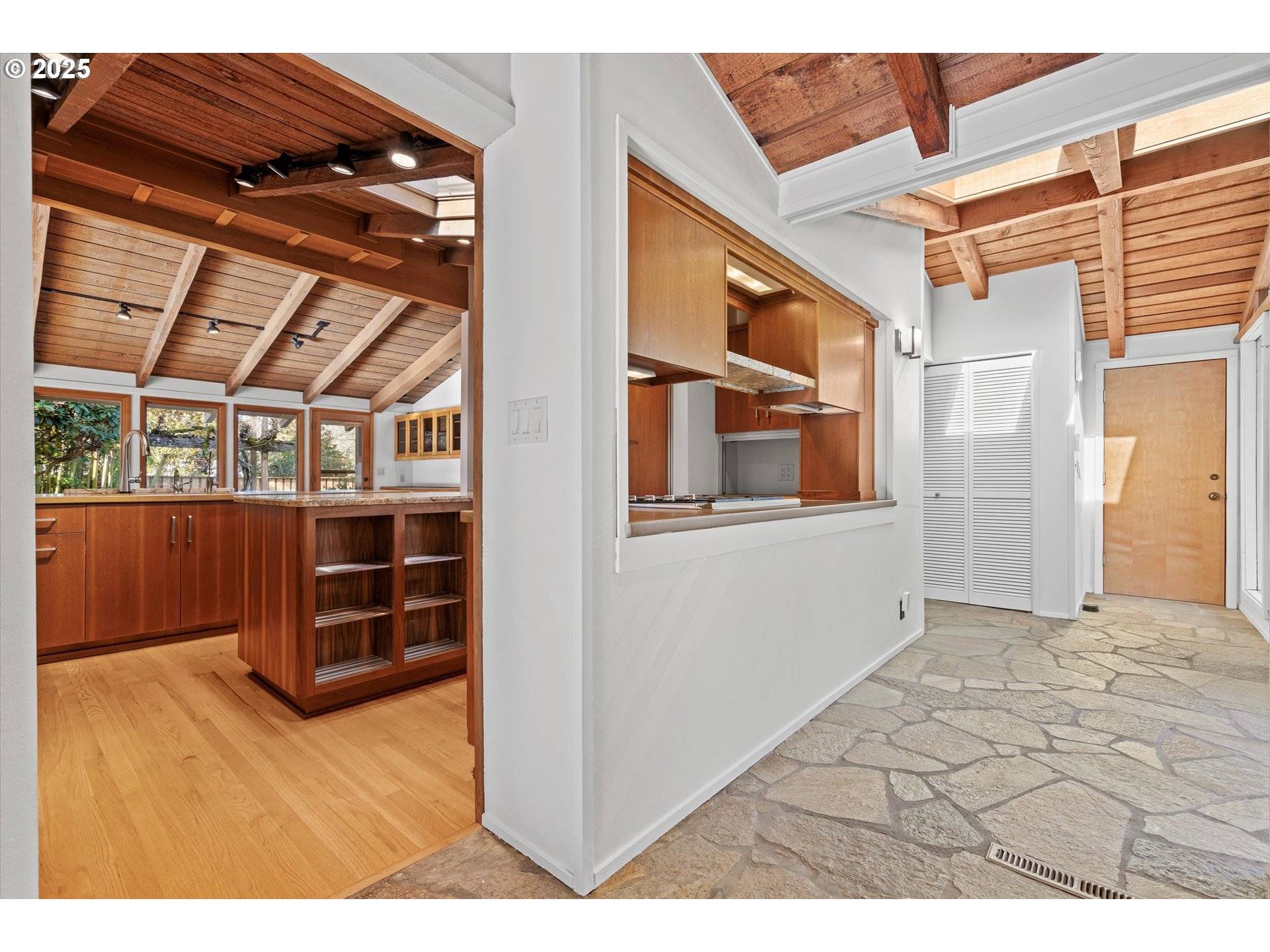 Portland, OR 97225,5455 SW 87TH AVE