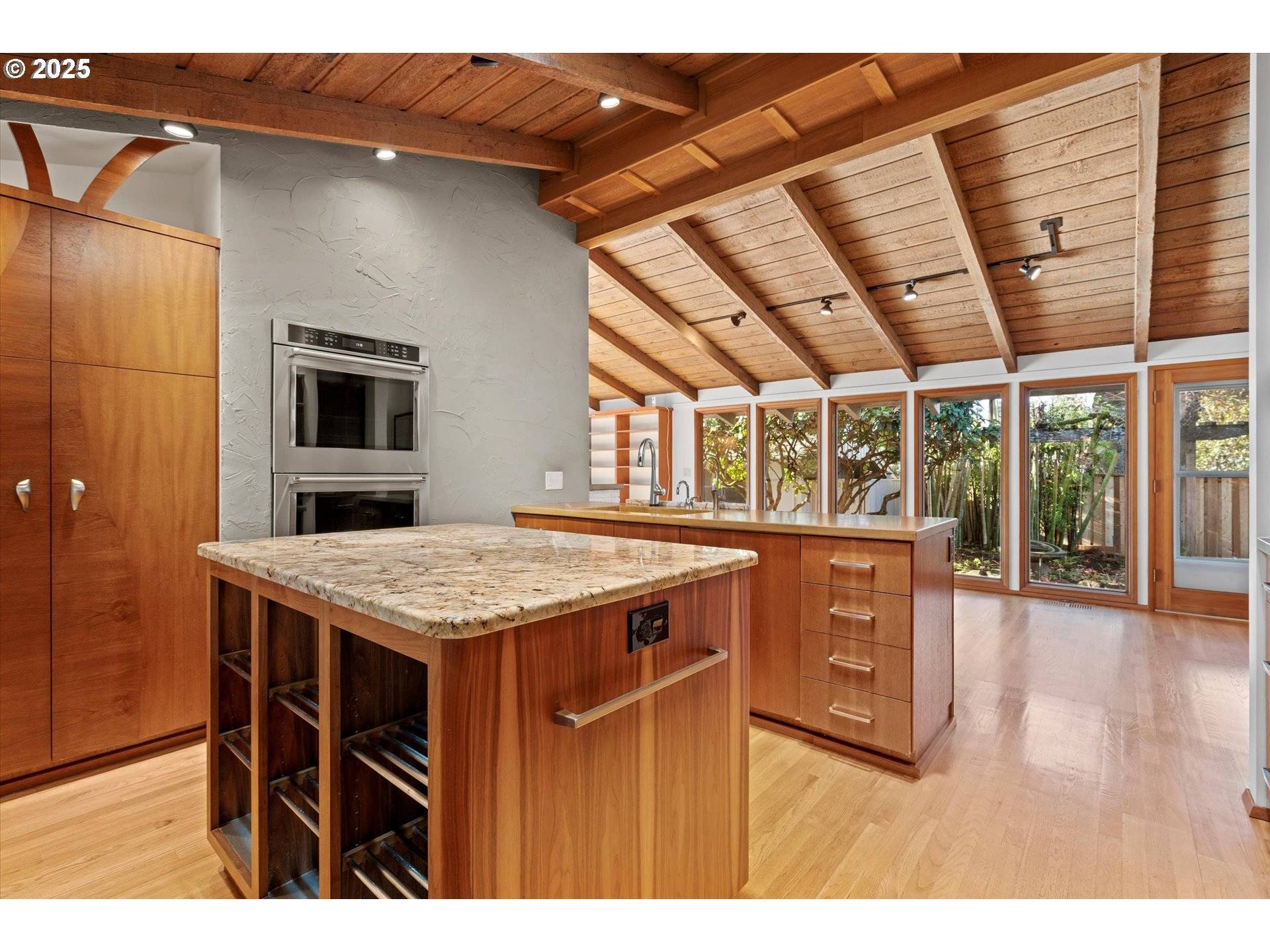 Portland, OR 97225,5455 SW 87TH AVE