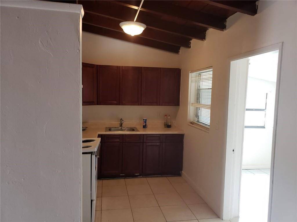 Fort Lauderdale, FL 33311,1524 NW 19th Ave #1524