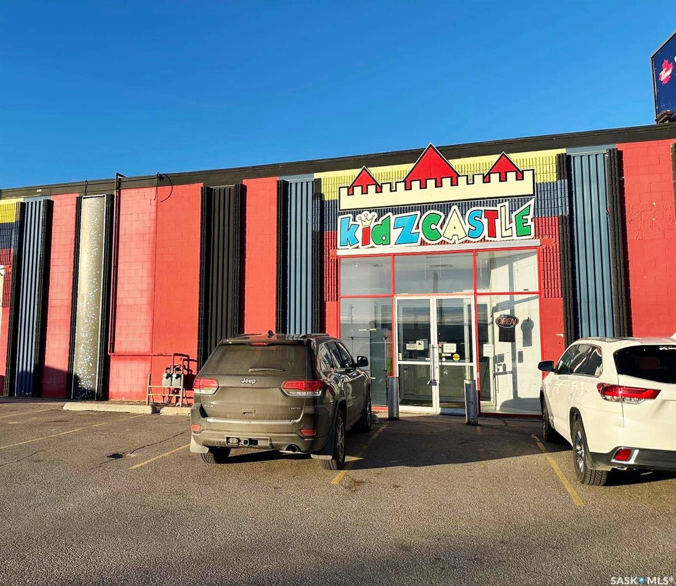 Saskatoon, SK S7K 3T7,714 Circle DRIVE N