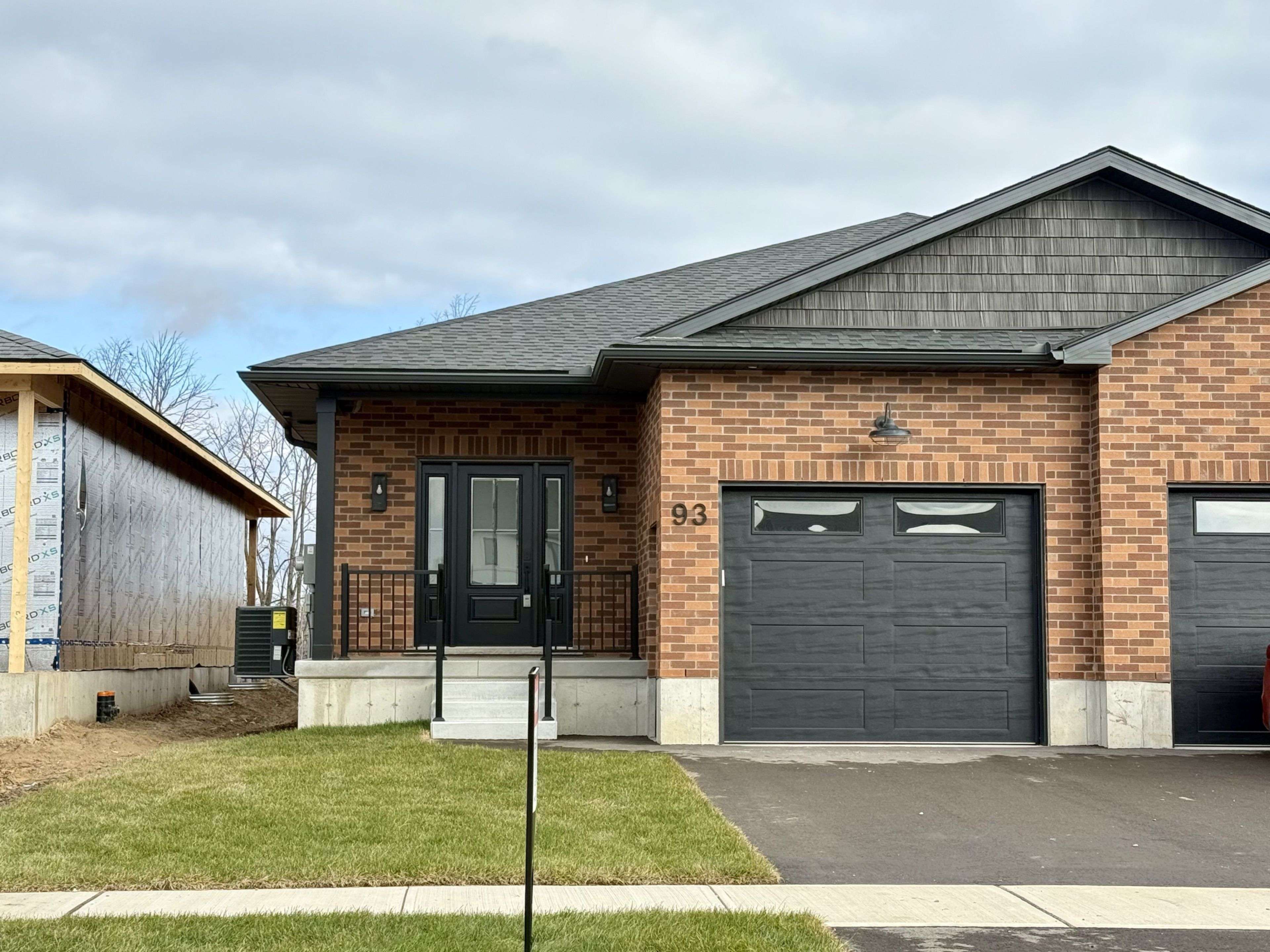 West Perth, ON N0K 1N0,93 Kenton ST