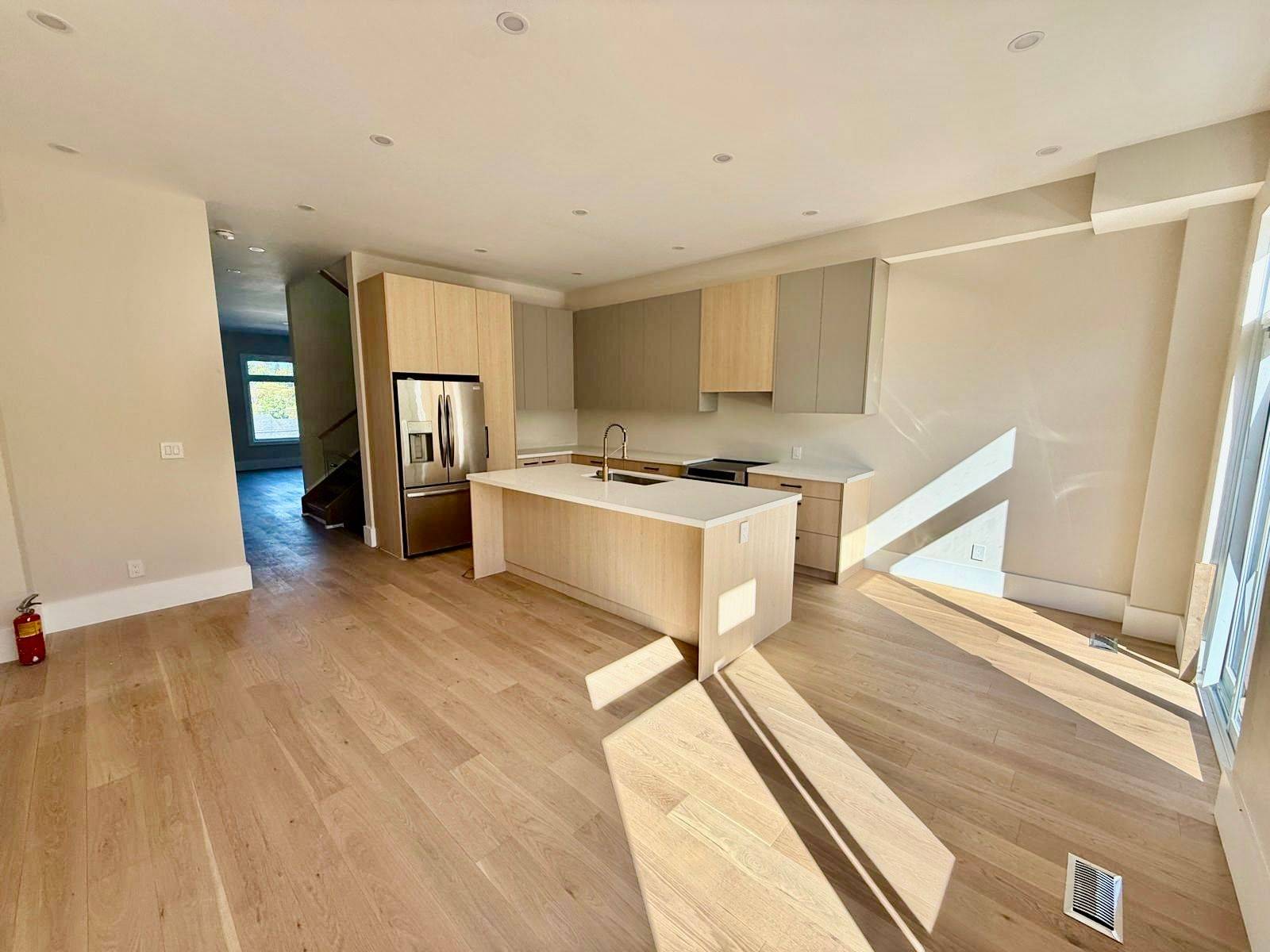 Parry Sound, ON P2A 2T8,79A River ST