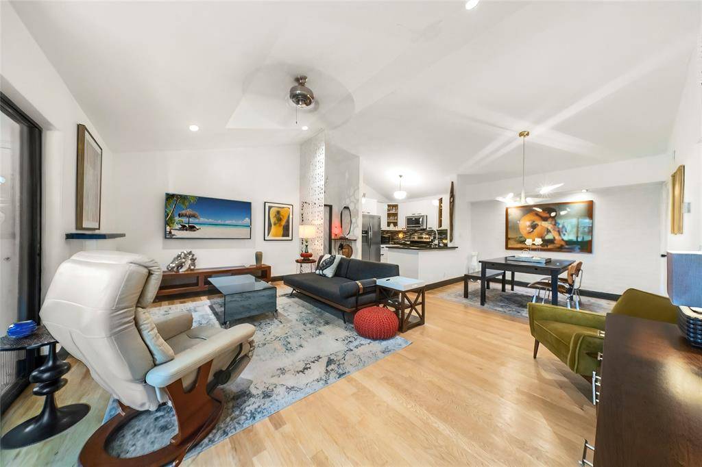 Oakland Park, FL 33309,3005 N Oakland Forest Dr #302