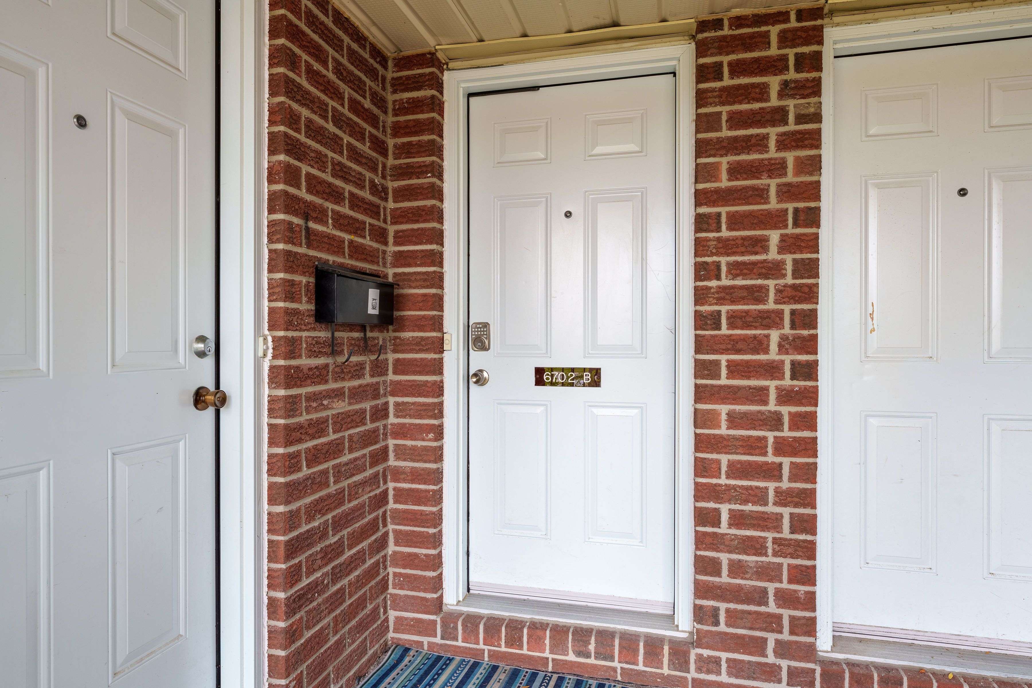 Orleans - Convent Glen And Area, ON K1C 6E9,6702 Jeanne D'arc BLVD N #B