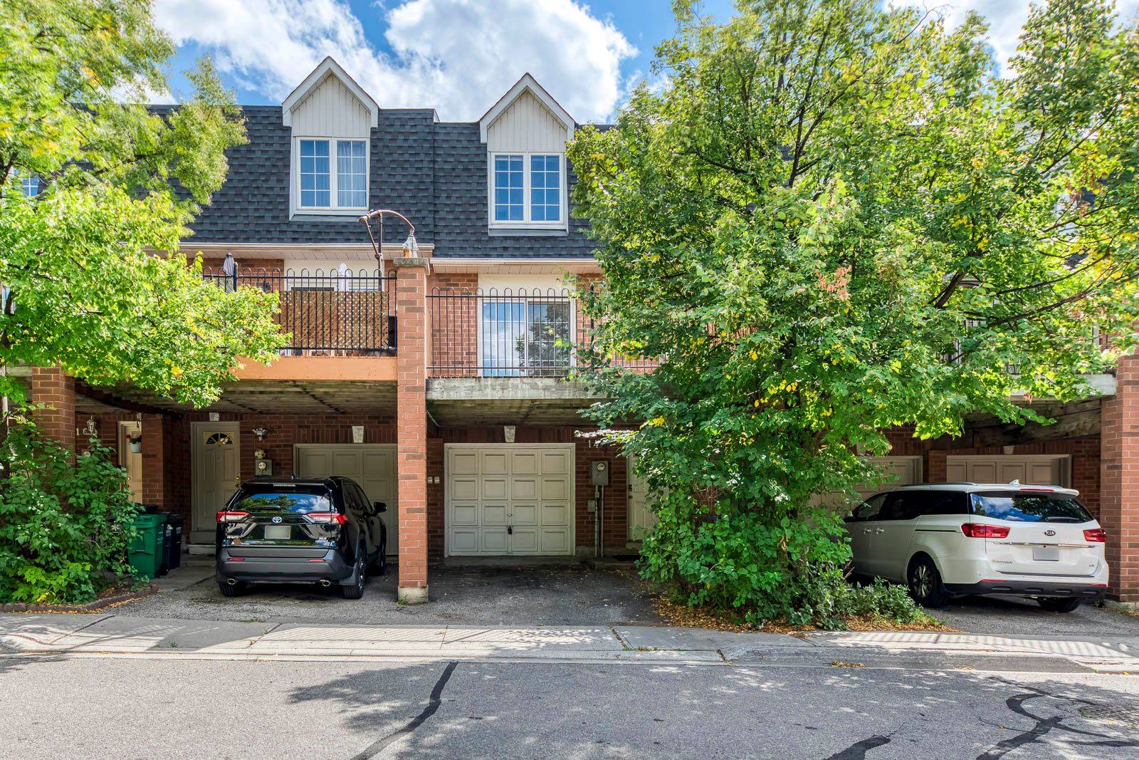 Mississauga, ON L5V 2G9,4991 Rathkeale RD #14