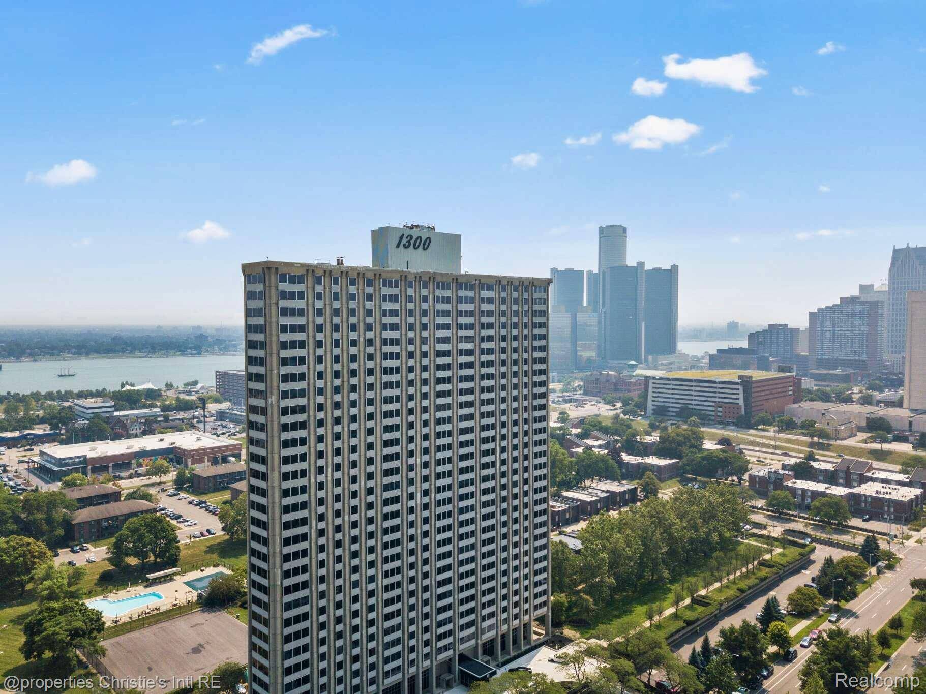 Detroit, MI 48207,1300 E Lafayette ST #104