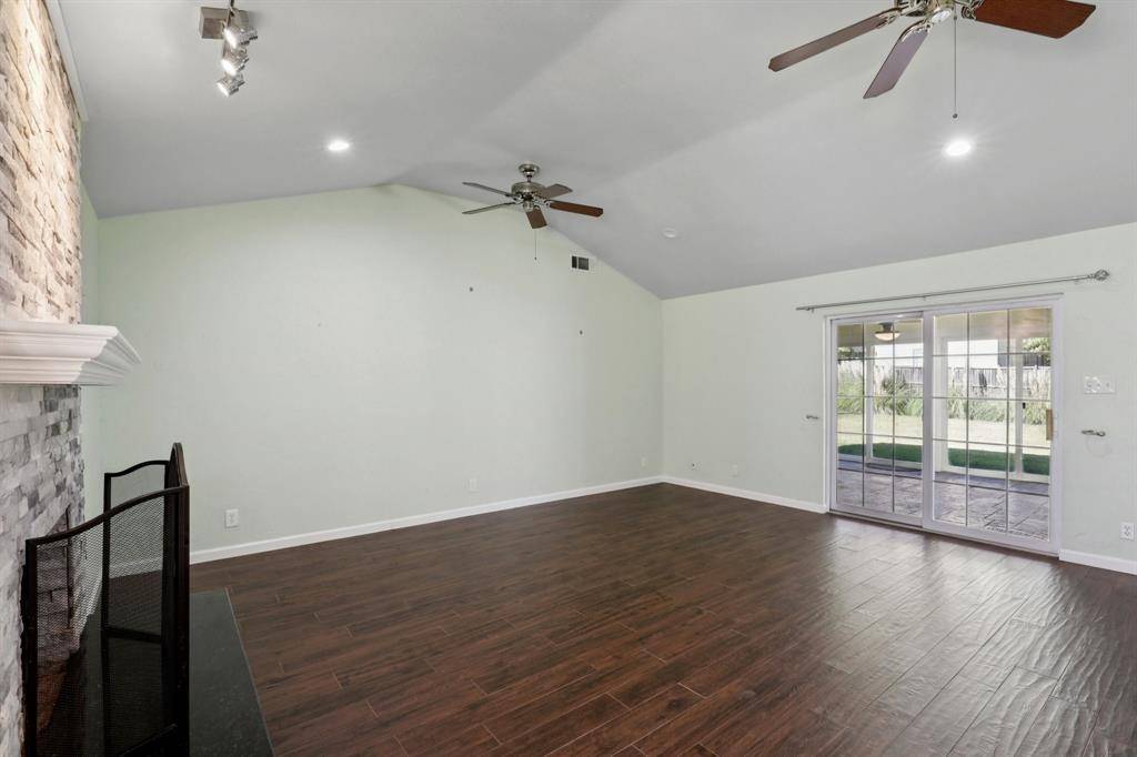 Grapevine, TX 76051,3554 Mercury Drive