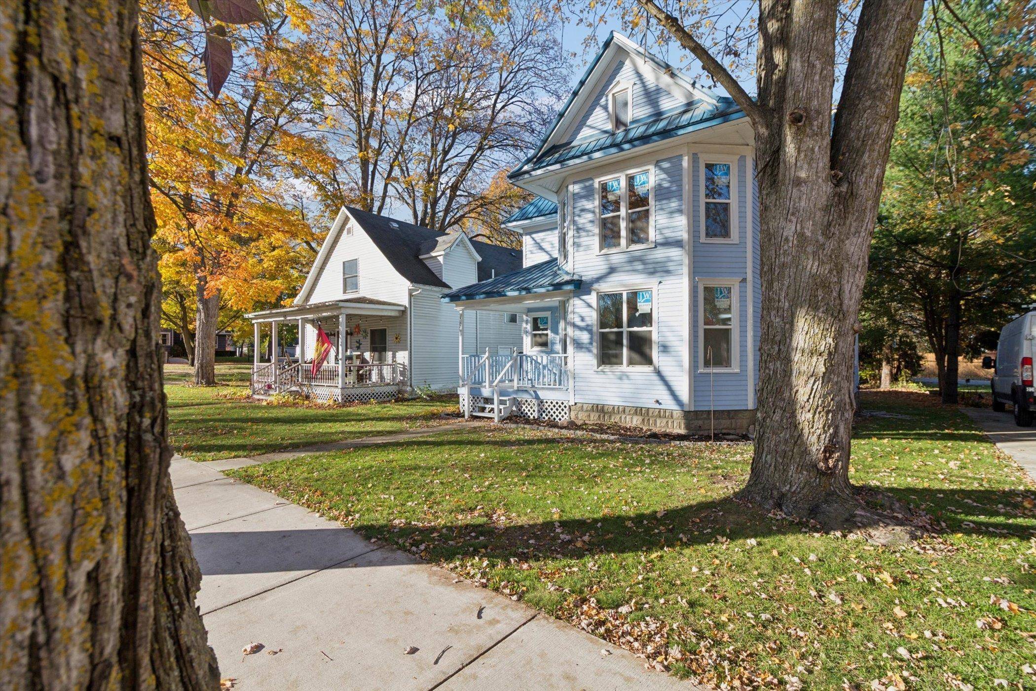 Shepherd, MI 48883,117 E Wright AVE