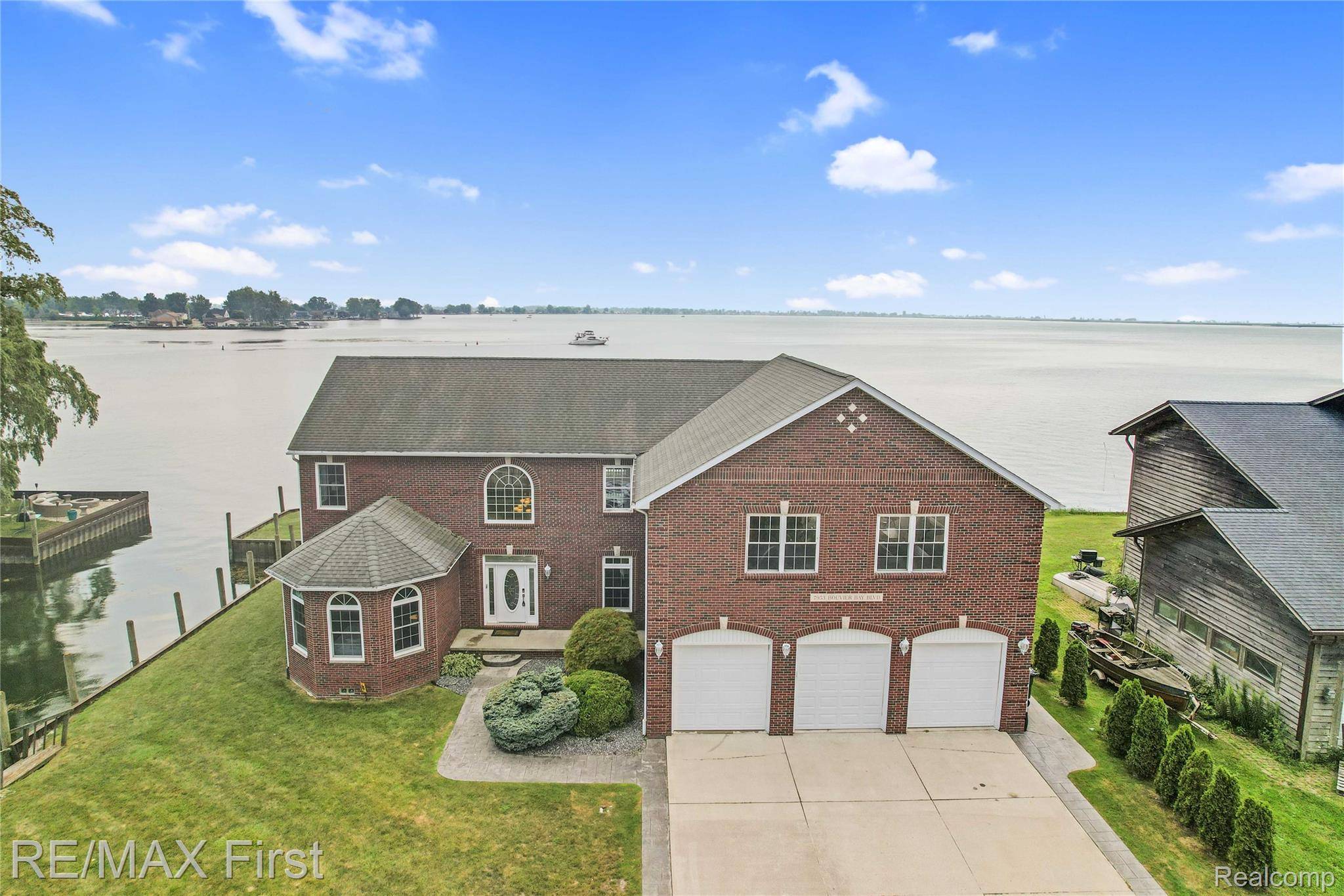 Fair Haven, MI 48023,7953 Bouvier Bay