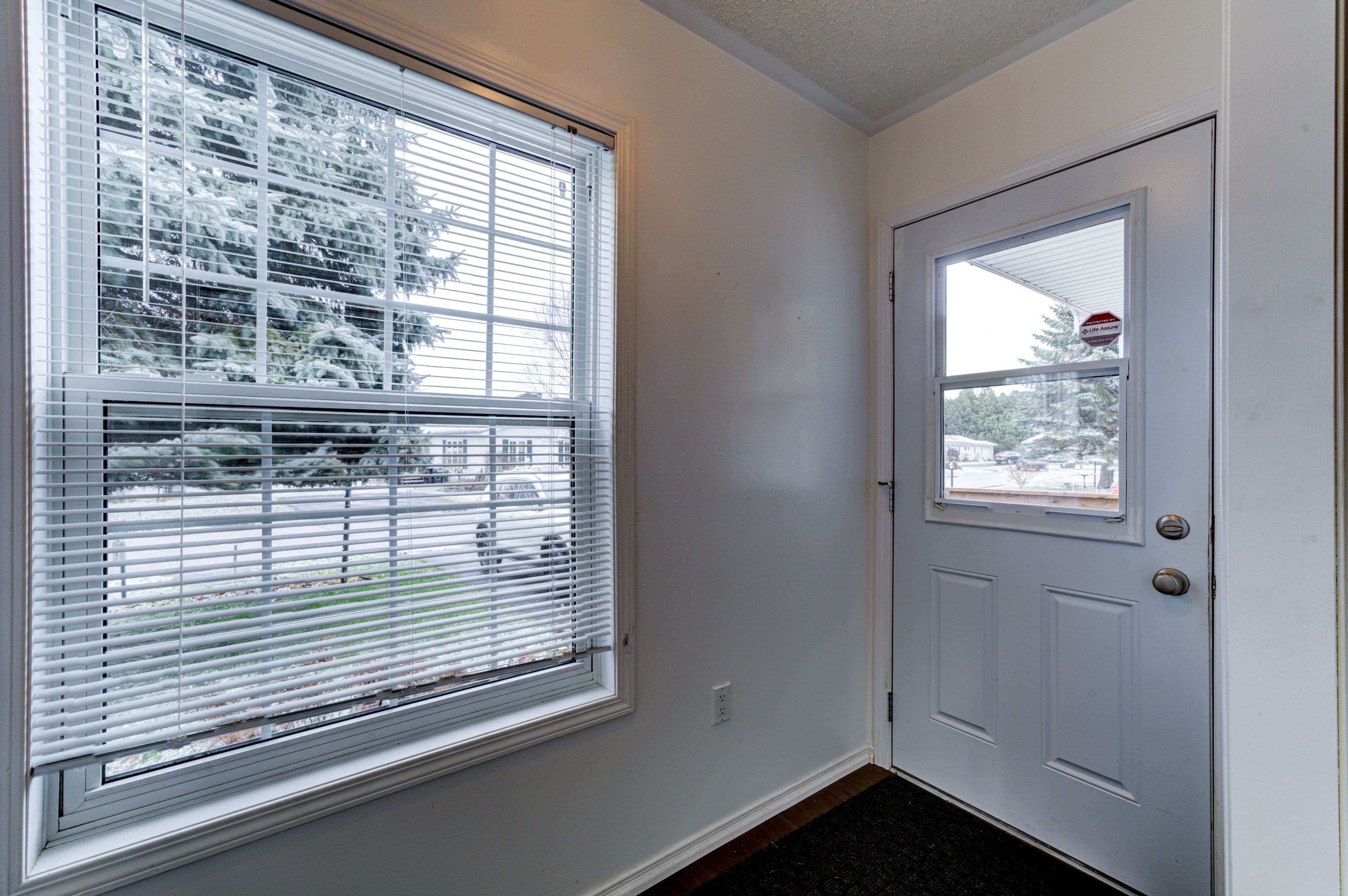 Wasaga Beach, ON L9Z 3A8,45 INDIANA AVE