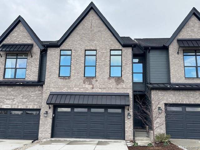 Ann Arbor, MI 48108,5432 Poppydrew LN #2