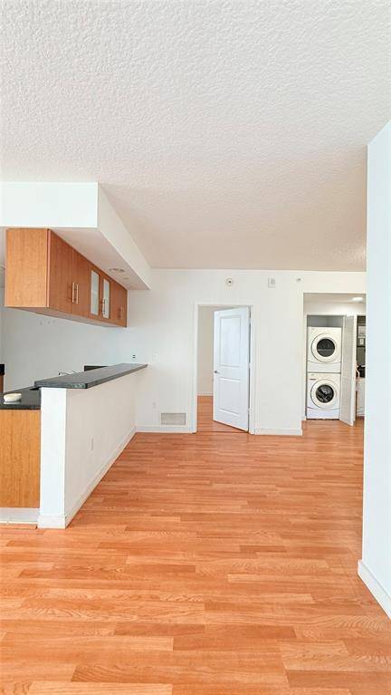 Miami, FL 33137,601 NE 23rd St #902