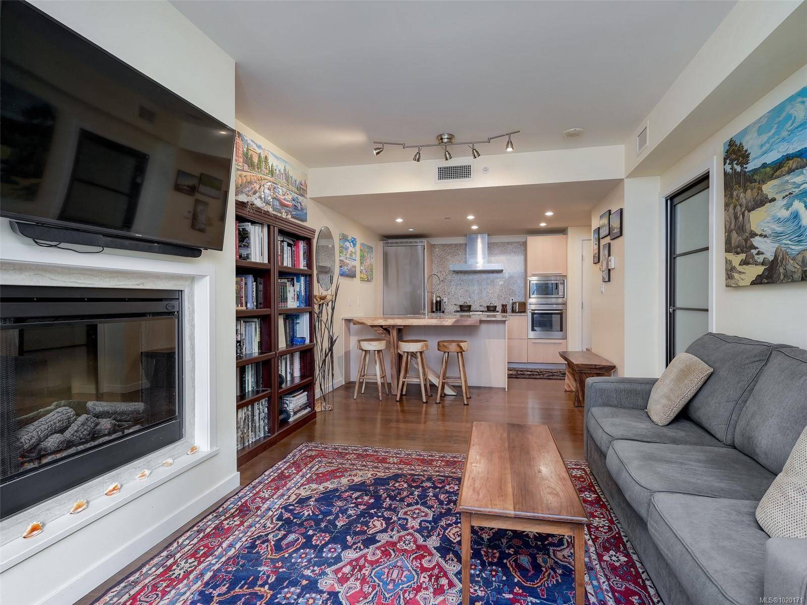 Victoria, BC V8W 0A8,708 Burdett Ave #403