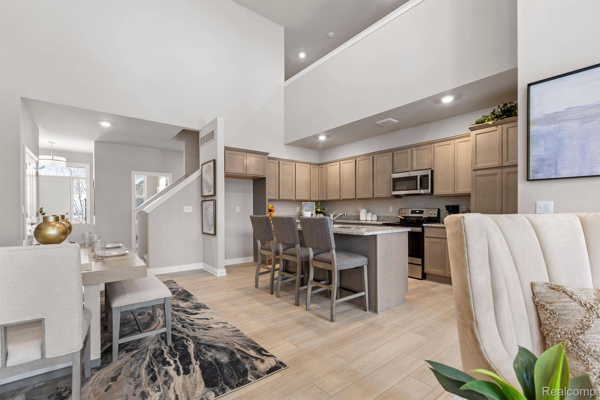 Howell, MI 48855,2215 Chase DR #102