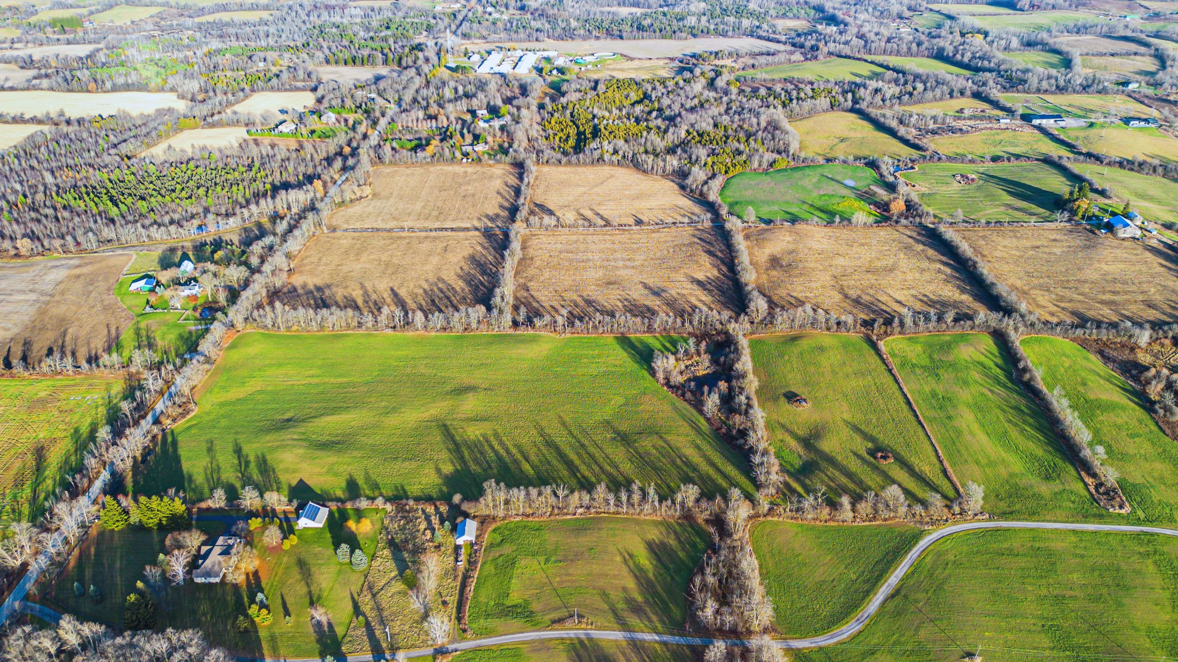 North Dumfries, ON N1R 5S7,00 Clyde RD