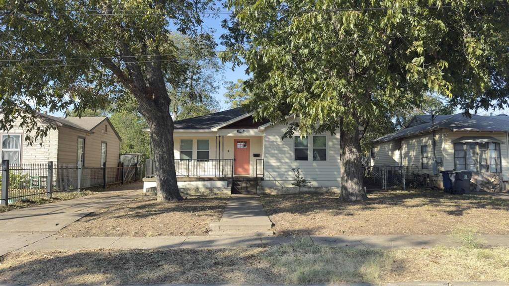 Dallas, TX 75211,3815 Poinsettia Drive