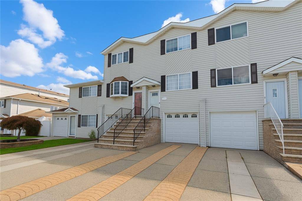 Staten  Island, NY 10306,516 Medina ST