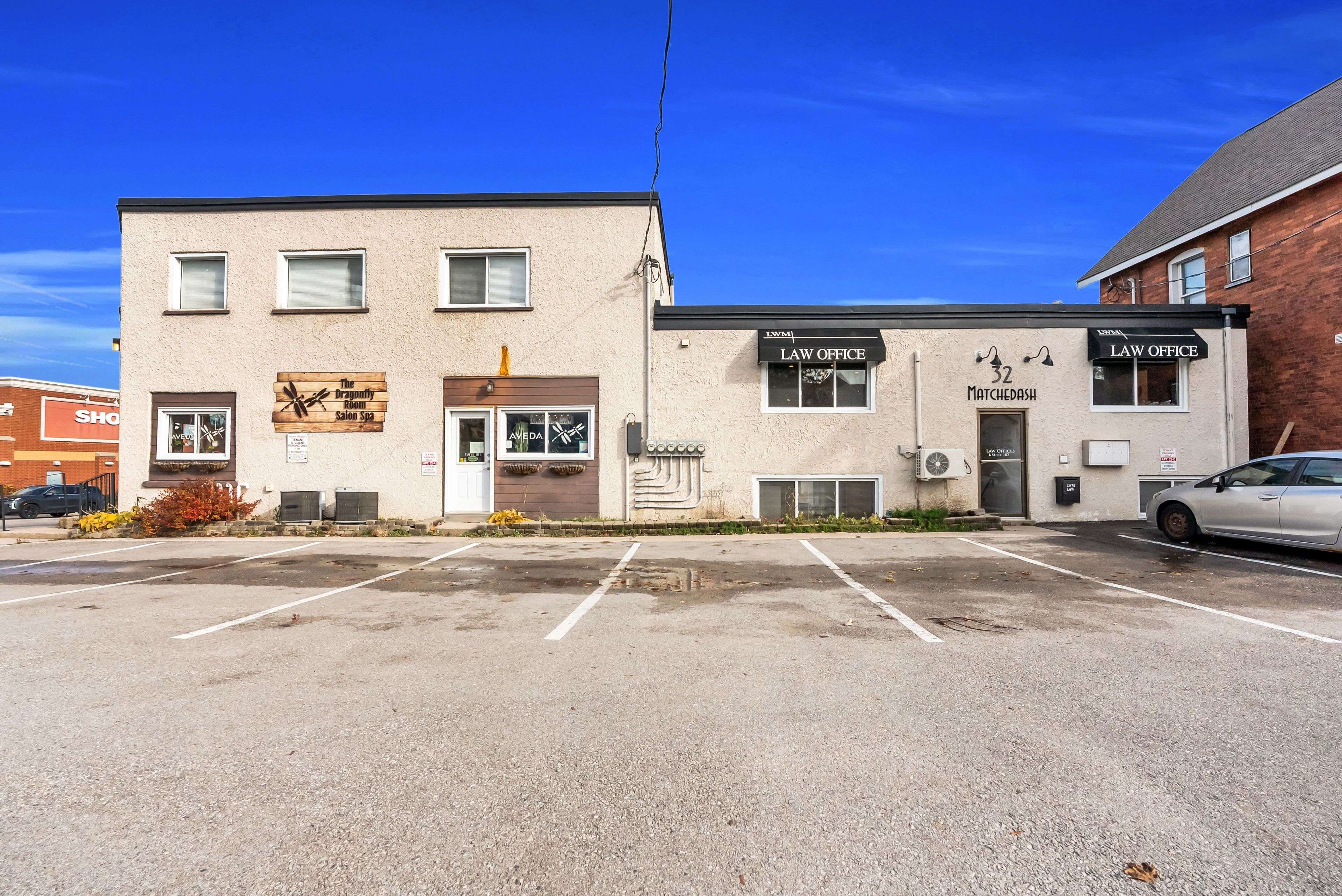 Orillia, ON L3V 4T5,32 Matchedash ST N