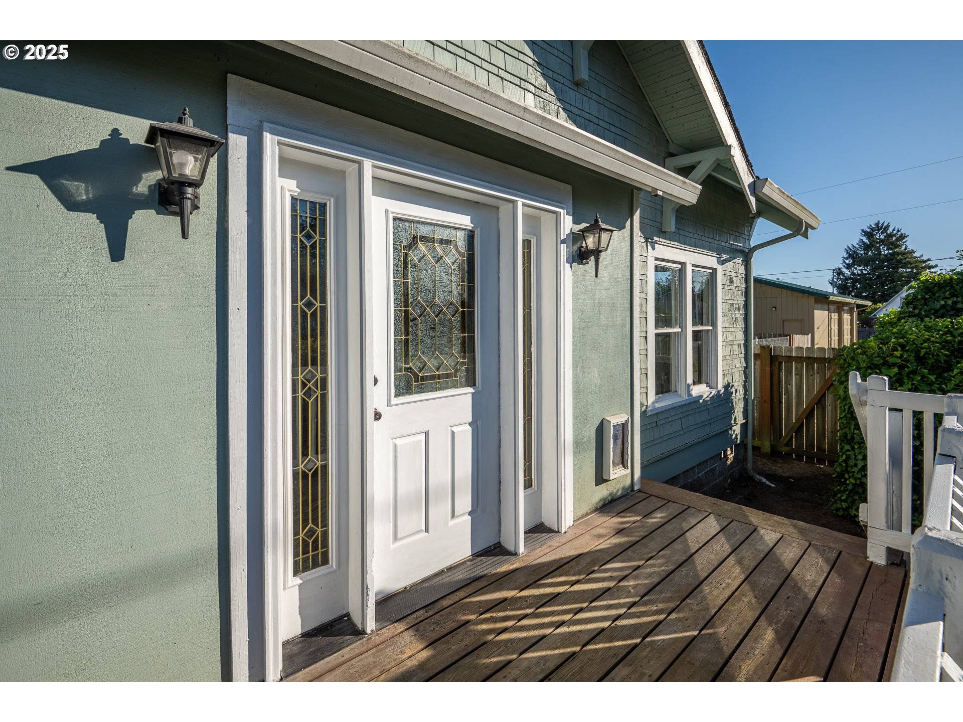 Florence, OR 97439,289 HARBOR ST