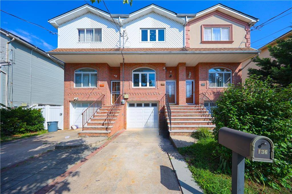 Staten Island, NY 10306,136 Moreland ST