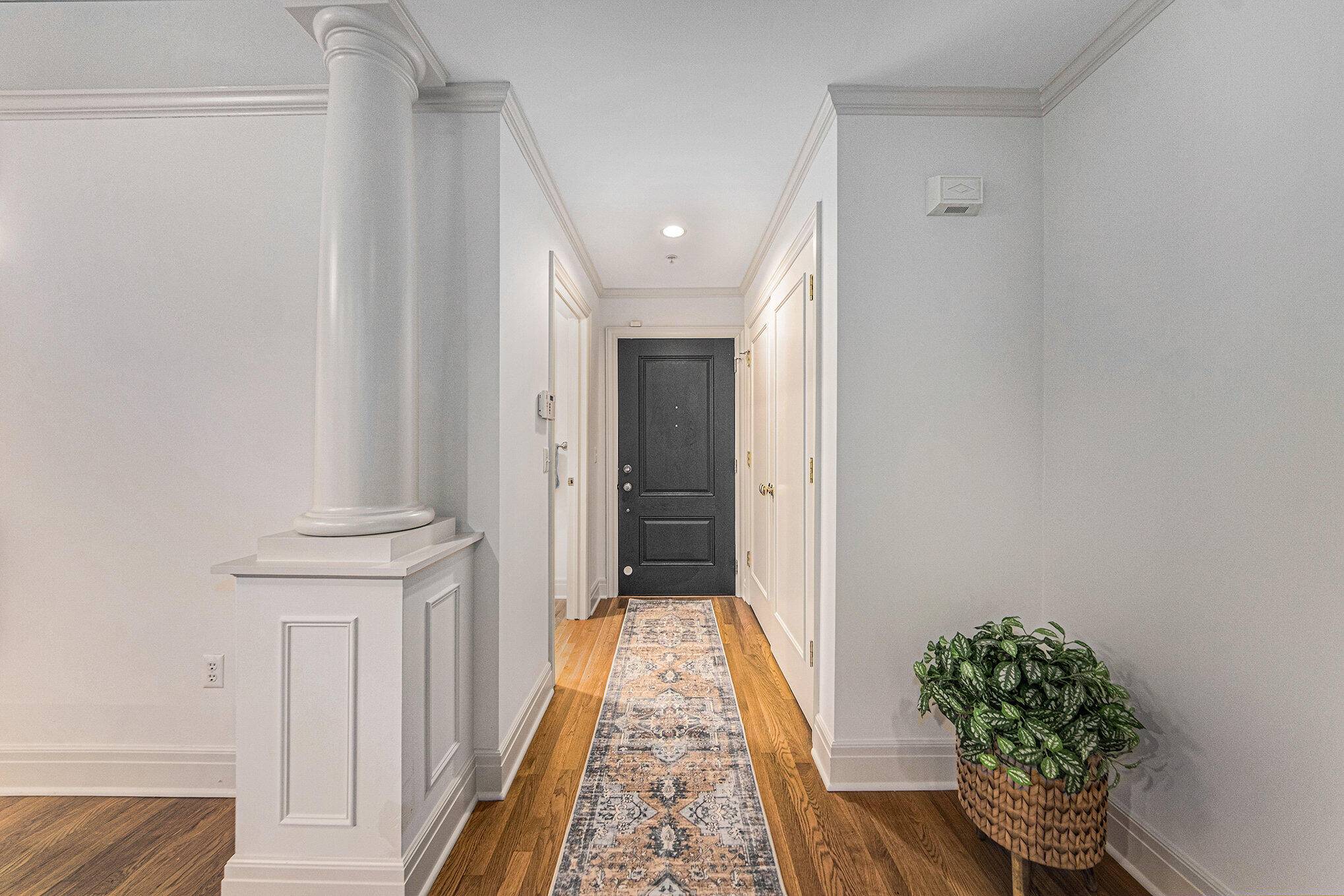 Ann Arbor, MI 48104,140 Ashley Mews DR