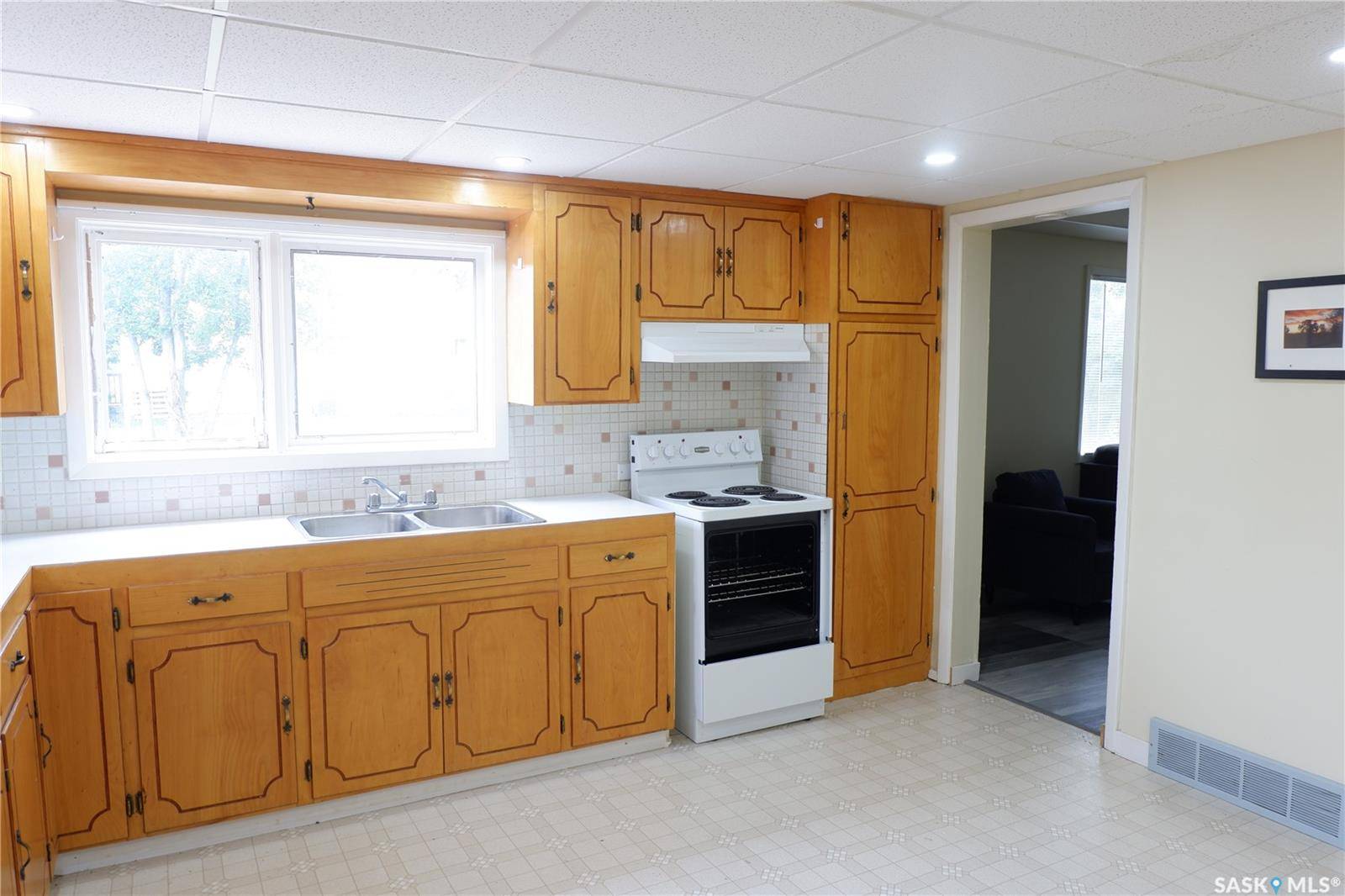 Limerick, SK S0H 2P0,215 Kerry STREET