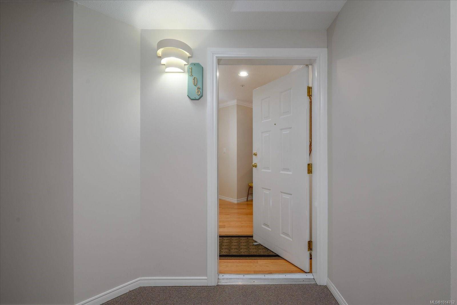 Parksville, BC V9P 2R5,335 Hirst Ave W #106