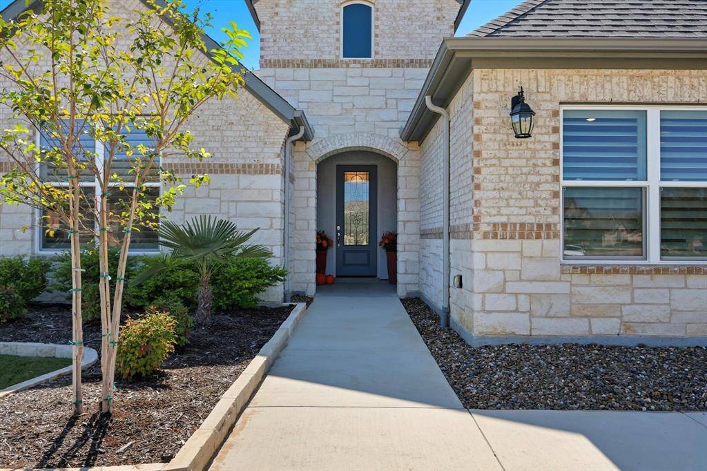 Denton, TX 76207,10008 Baywood Court