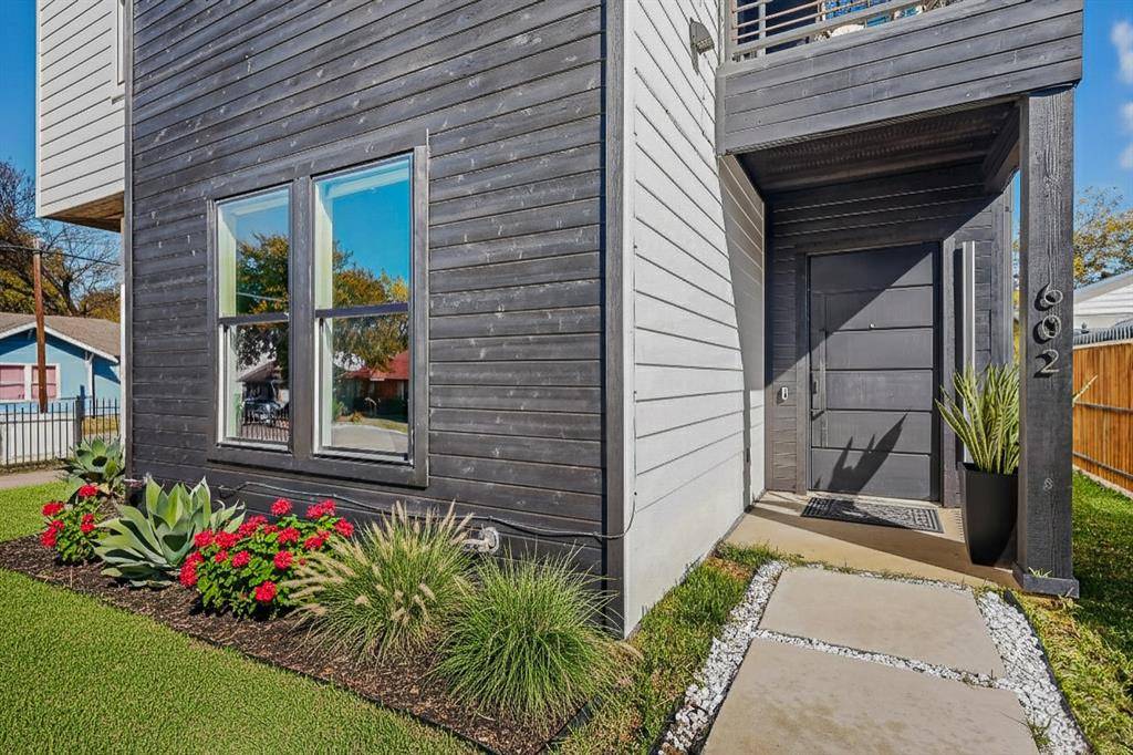 Dallas, TX 75223,602 Martinique Avenue