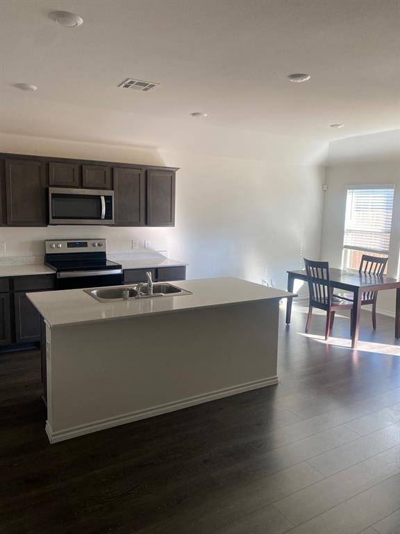 Aubrey, TX 76227,968 Glover Drive