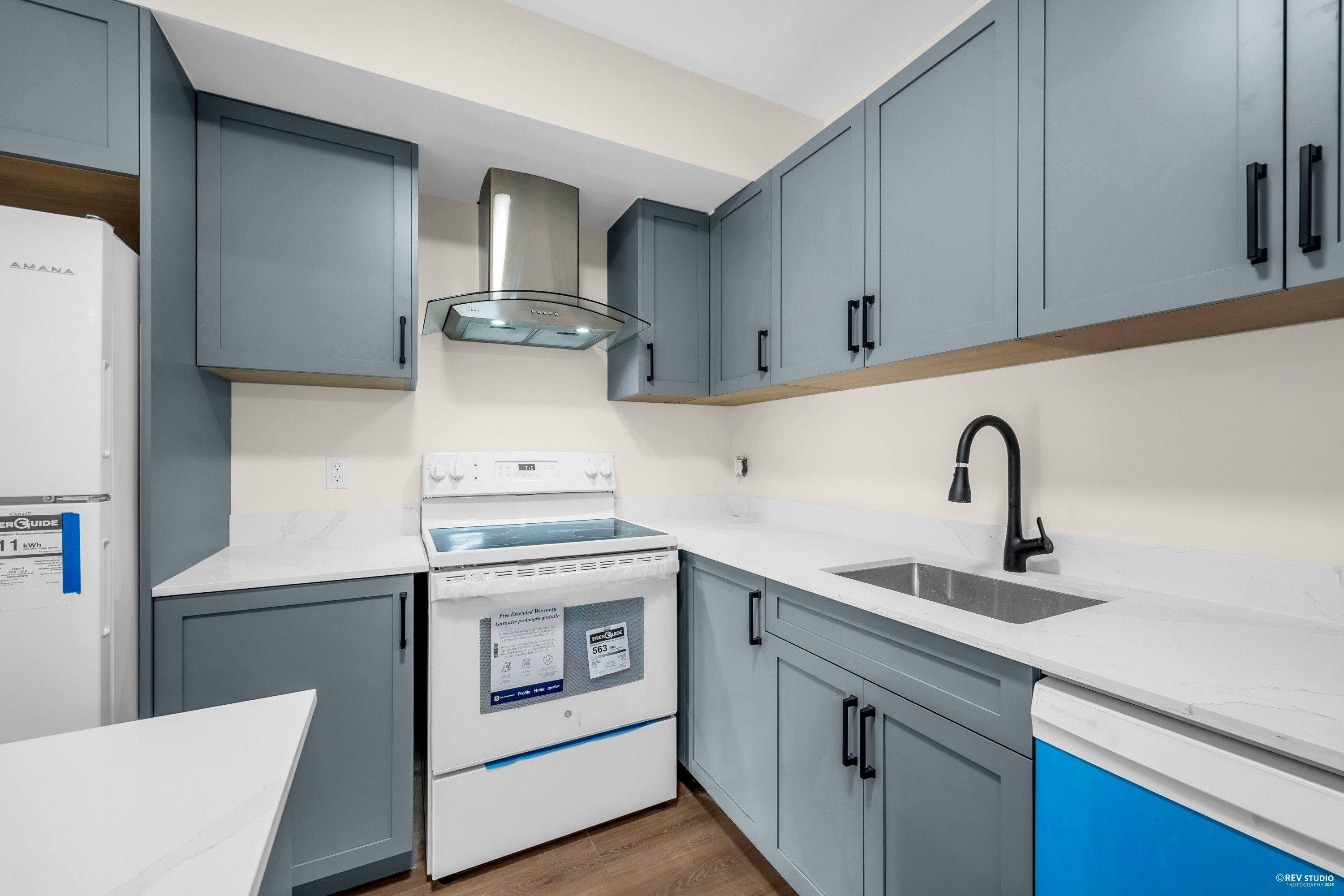 Toronto C07, ON M2R 2C9,25 Devondale AVE #Unit1A/B