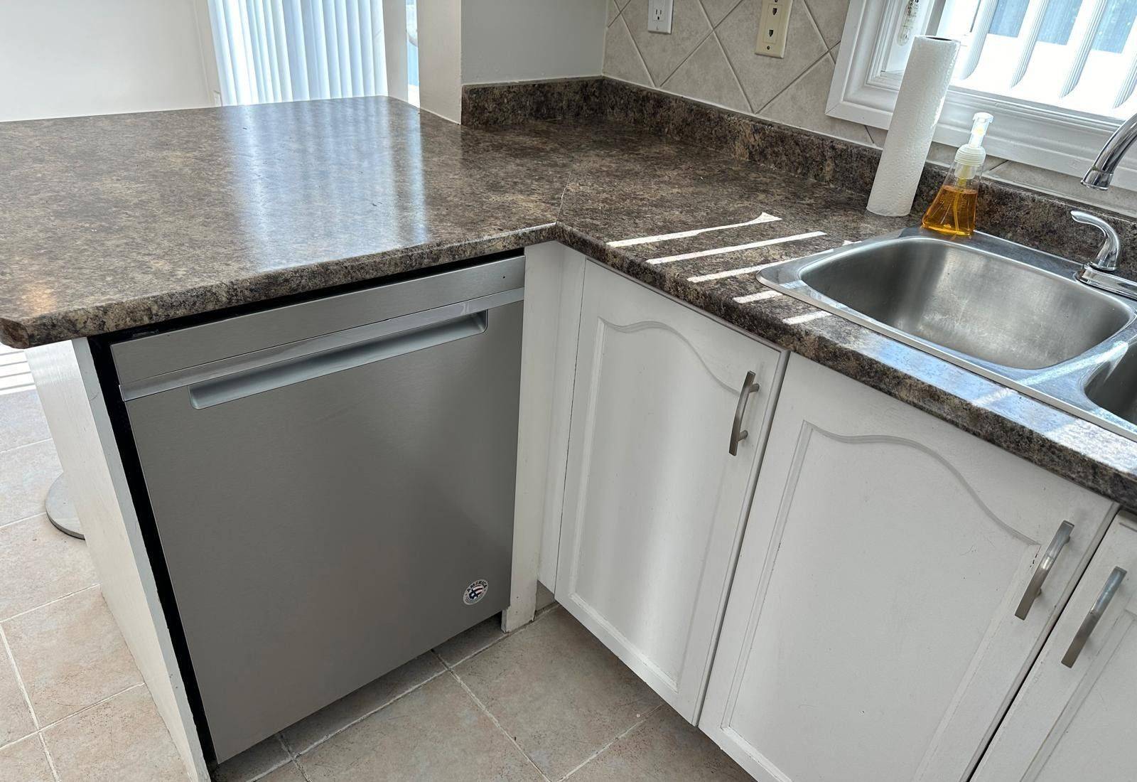 Mississauga, ON L5M 6E7,1588 South Parade CT #67