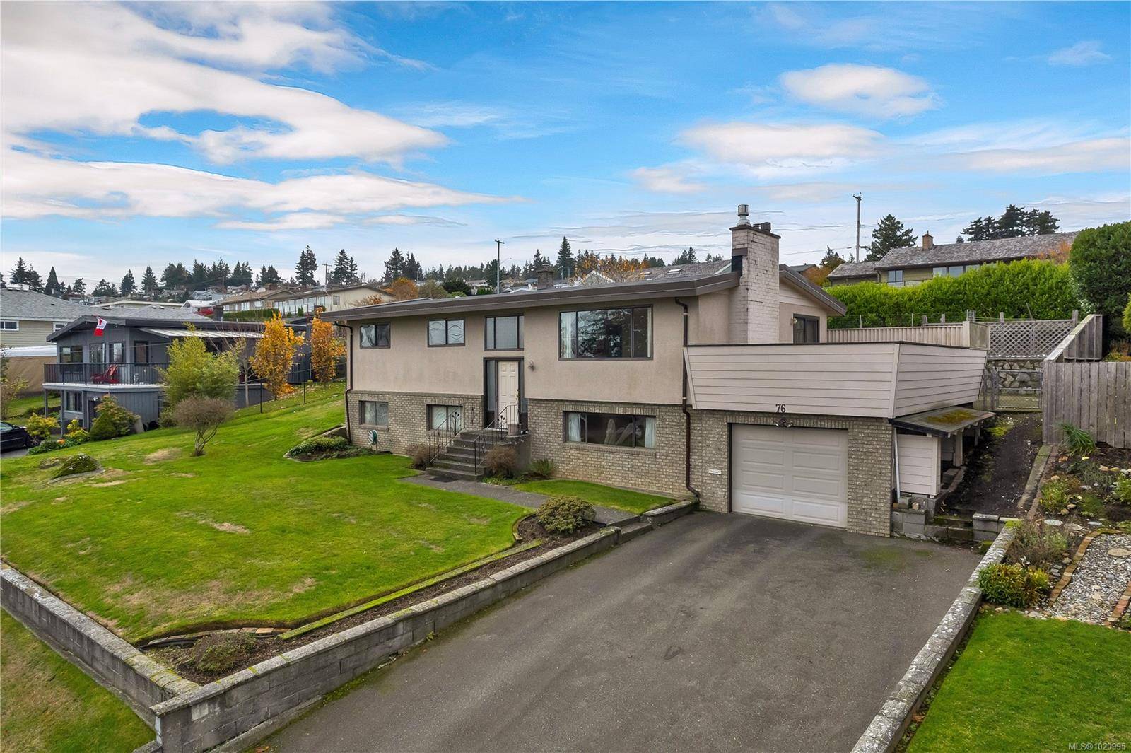 Campbell River, BC V9W 1Y4,76 Murphy St S