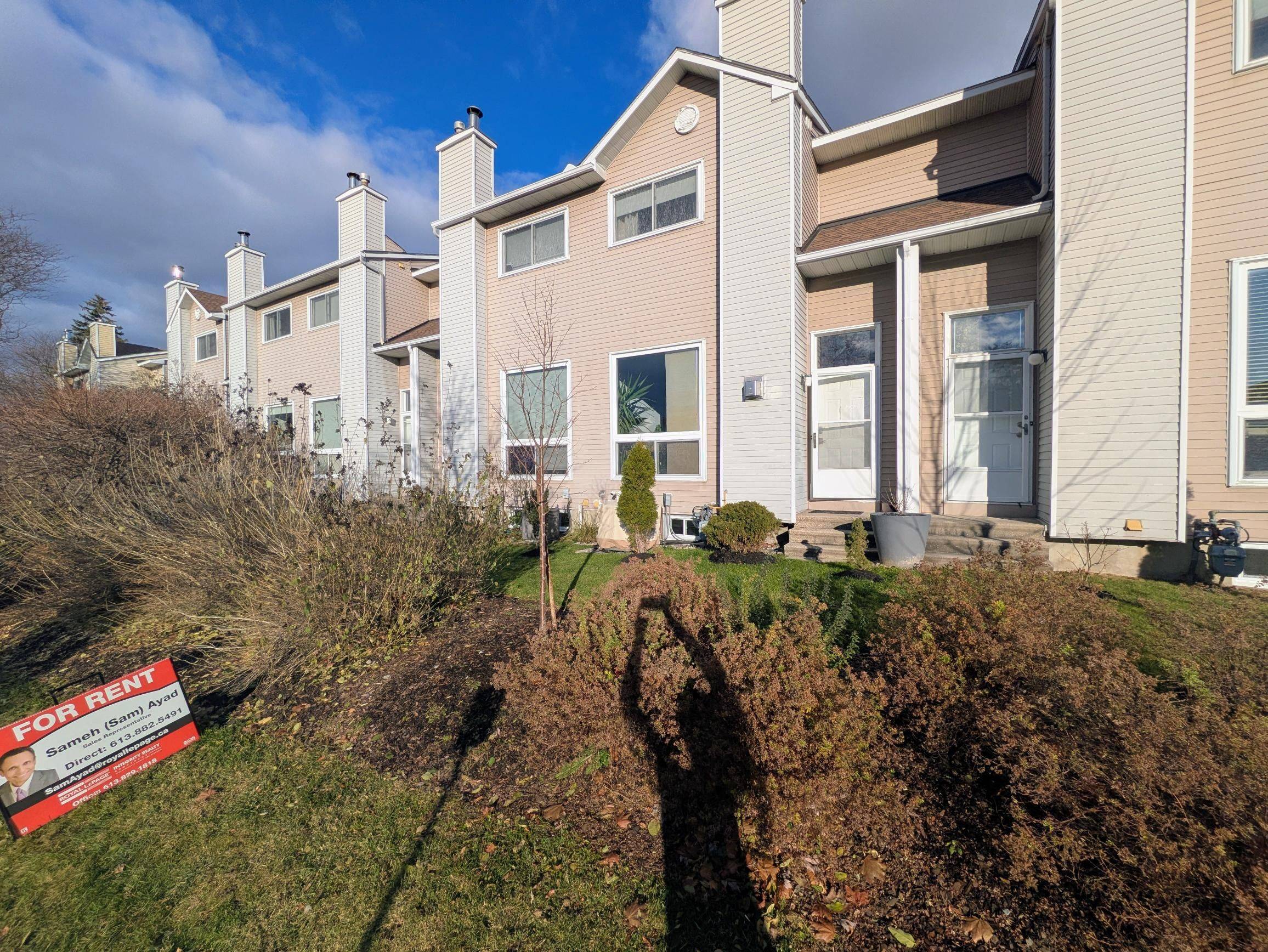 Mckellar Heights - Glabar Park And Area, ON K2A 4B5,104 Esterlawn Private