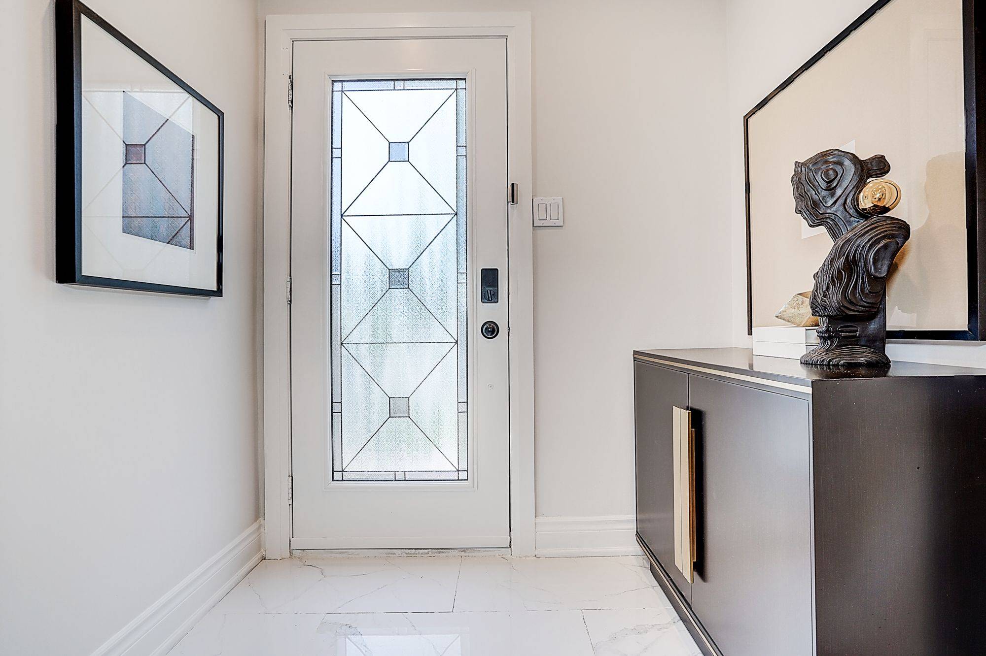 Toronto C14, ON M2N 3V1,229 Empress AVE