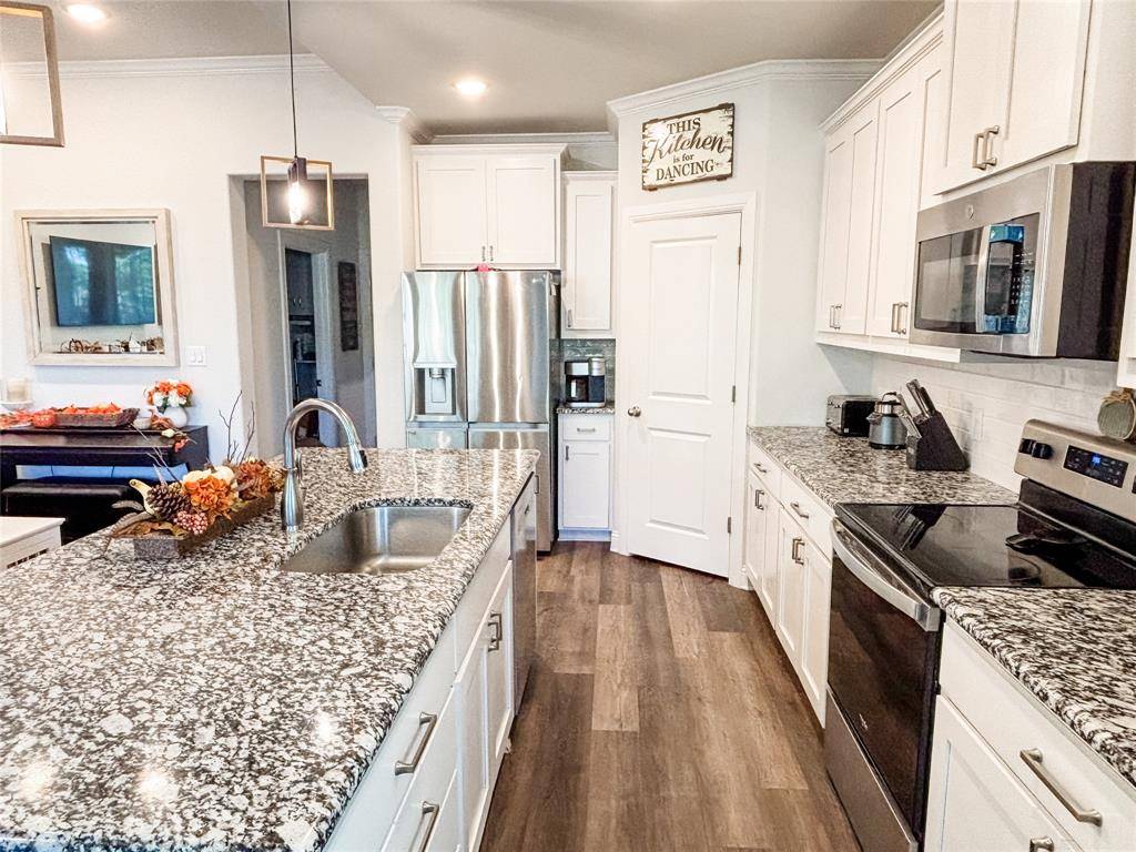 Krum, TX 76249,318 Osage Court