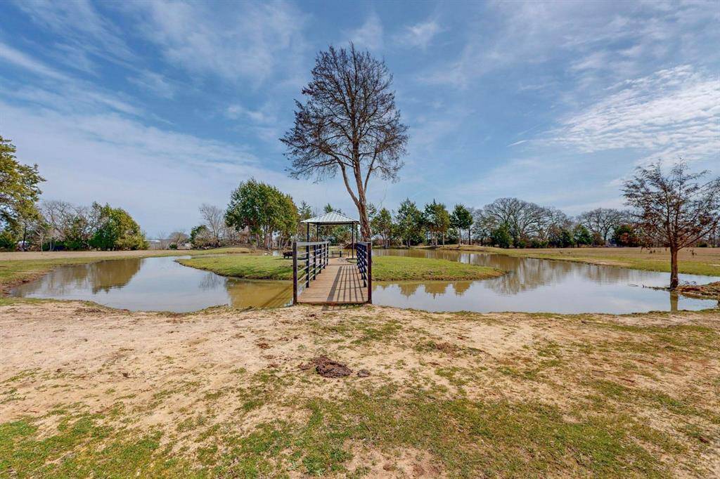 Kemp, TX 75143,17073 Fm 2613