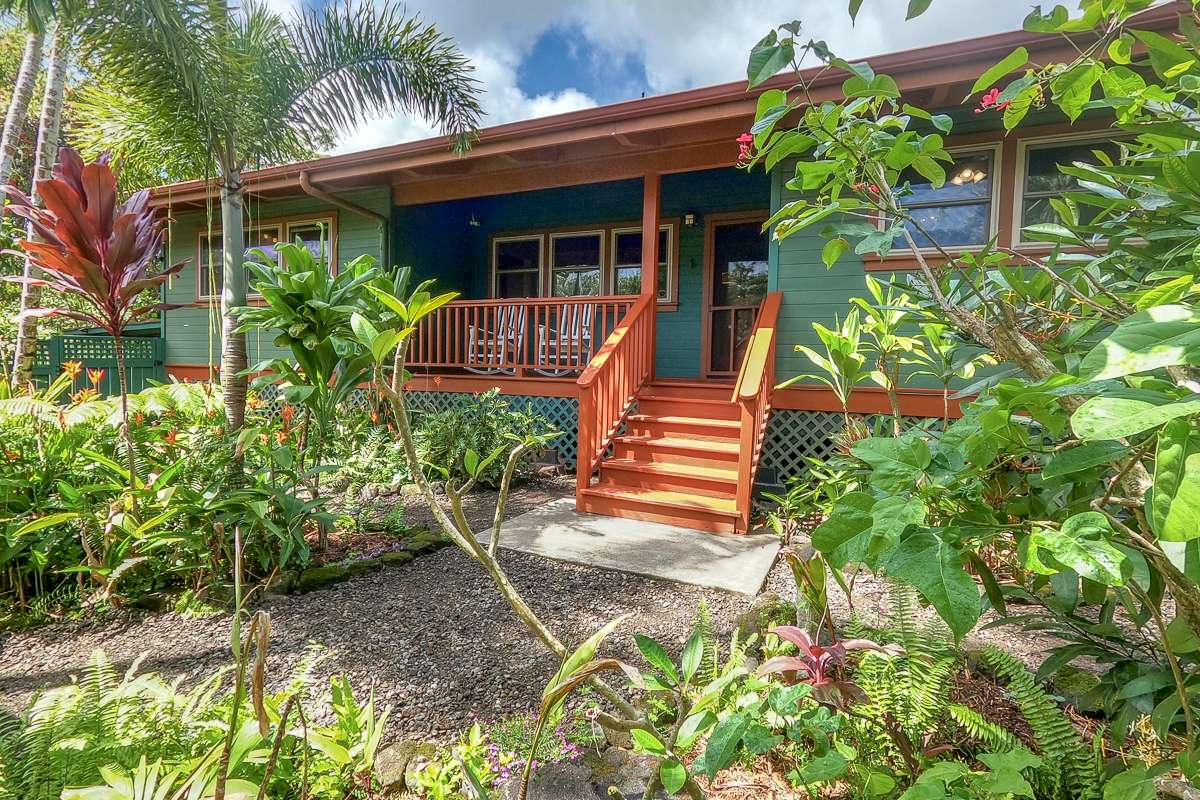 Naalehu, HI 96772,94-6506 AHI RD