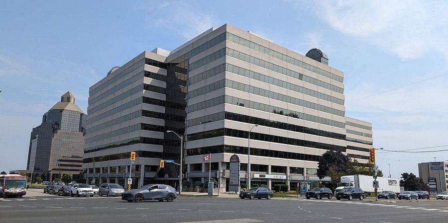 Toronto E11, ON M1B 3V4,305 Milner AVE #700-32