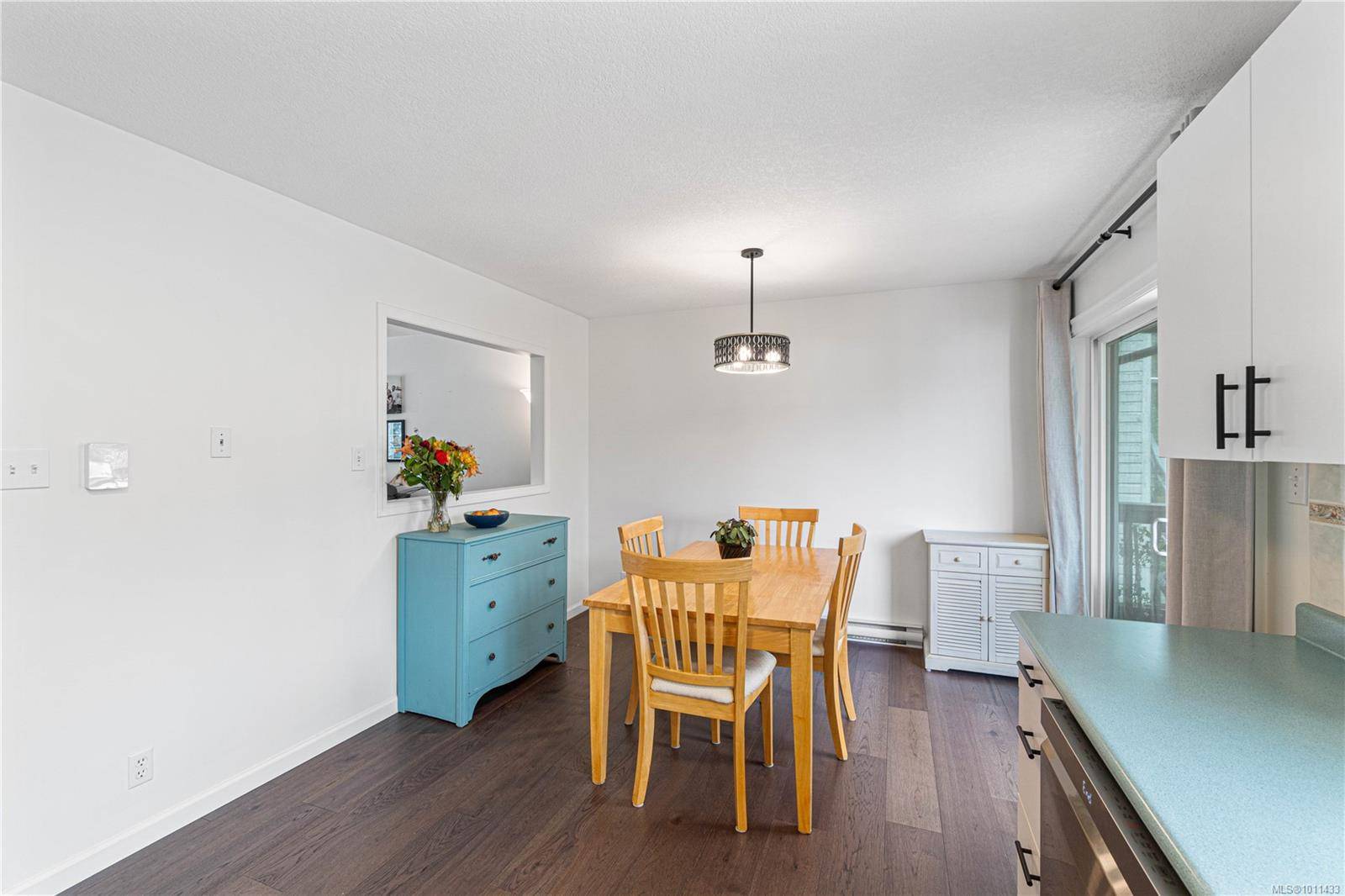 Nanaimo, BC V9R 3S8,673 Howard Ave