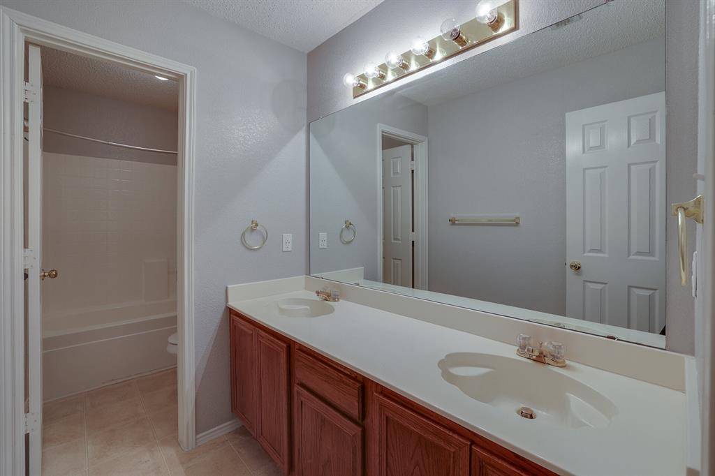 Grand Prairie, TX 75052,4507 Harpers Ferry Drive