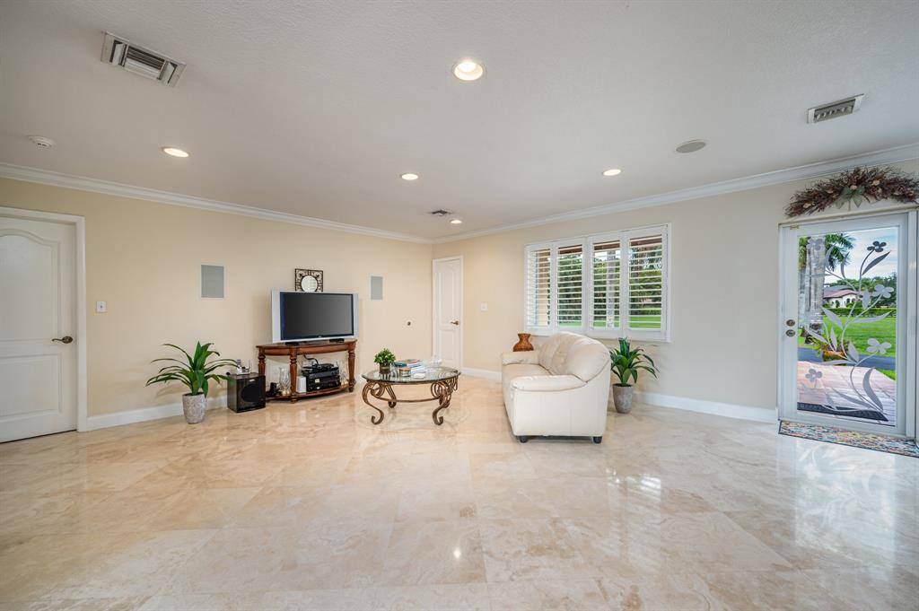 Southwest Ranches, FL 33330,5161 Thoroughbred Ln