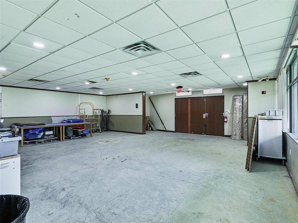 Denison, TX 75020,1331 Memorial Drive