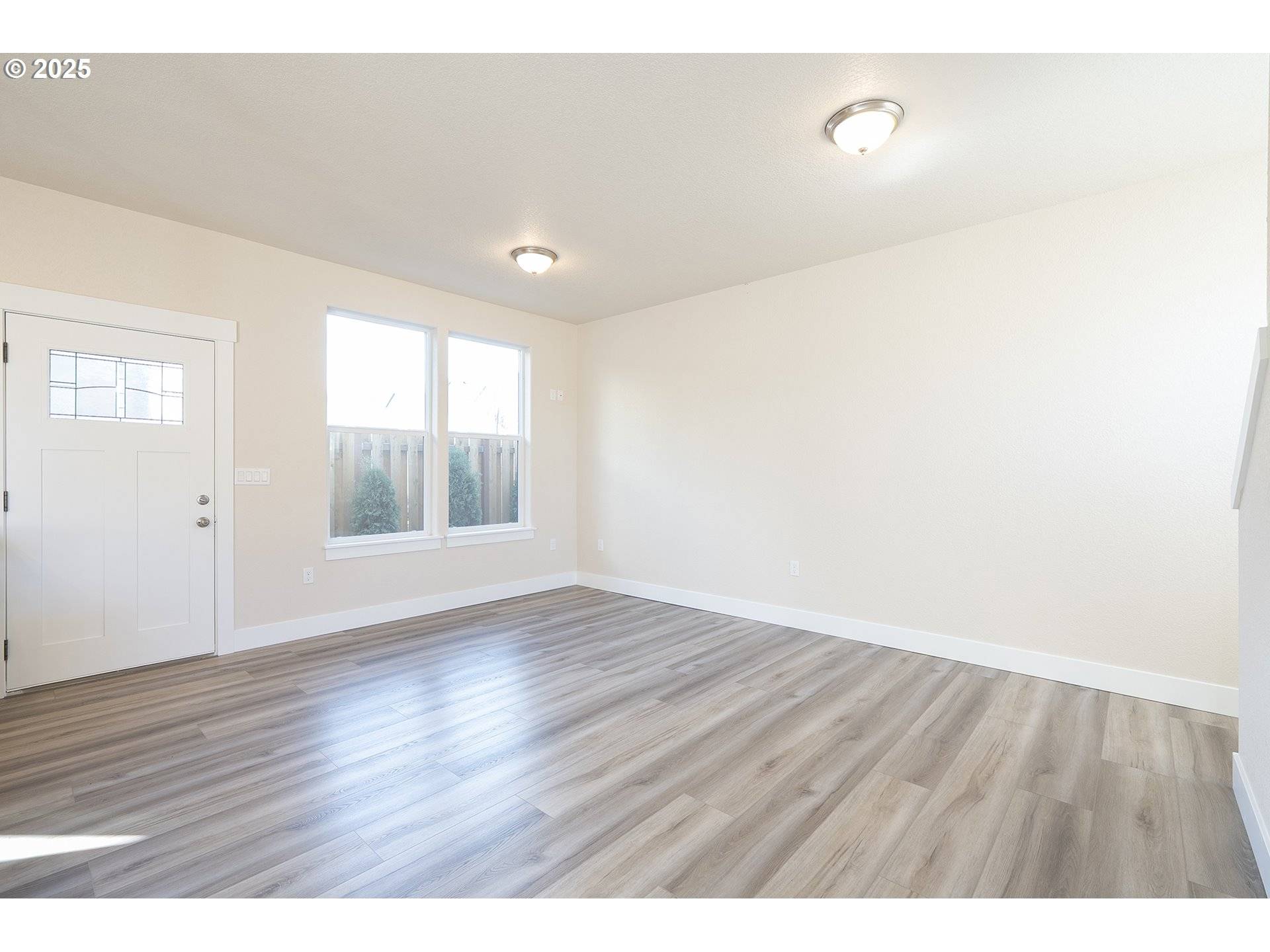 Gladstone, OR 97027,117 E JERSEY ST