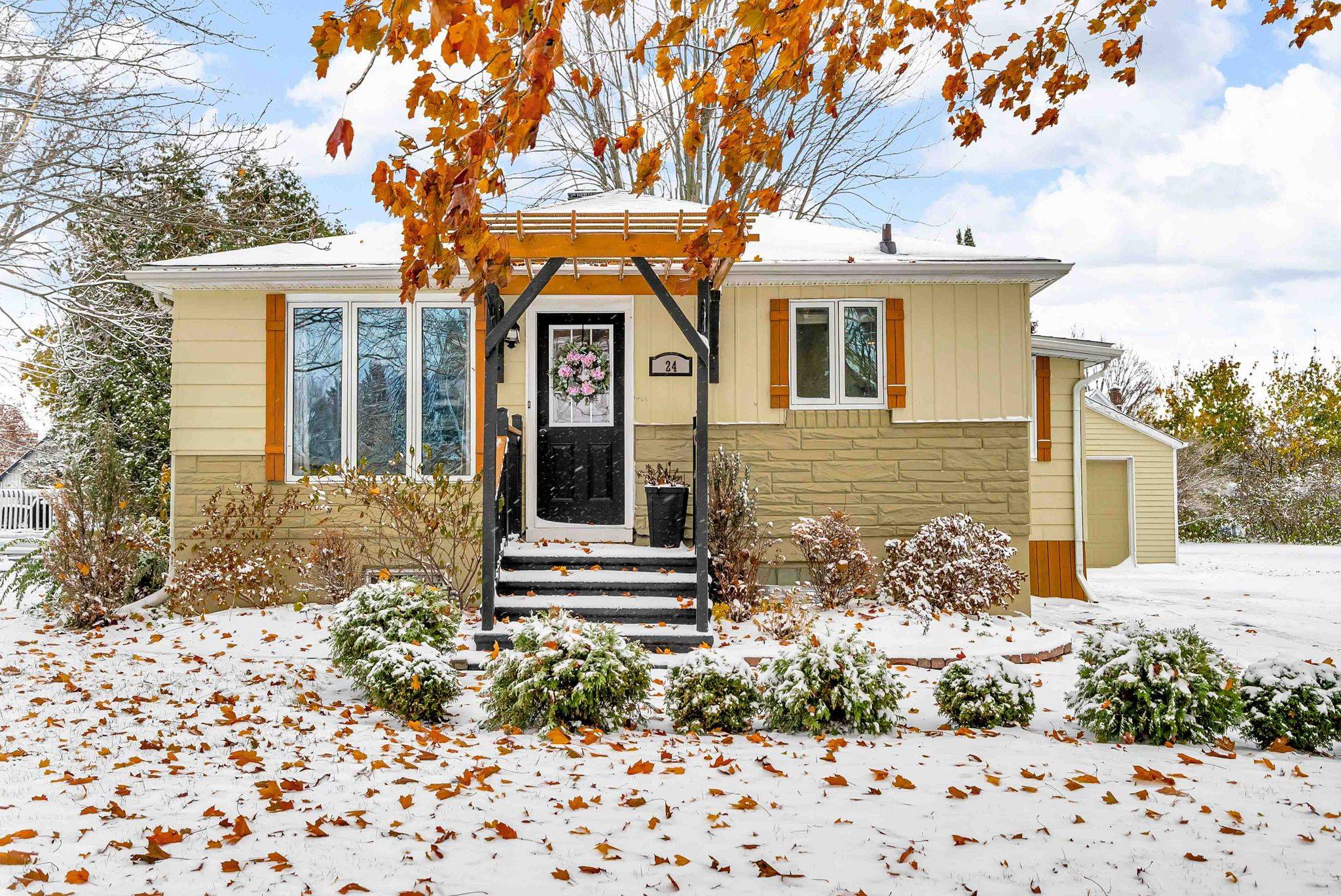 South Stormont, ON K0C 1P0,24 Bethune AVE